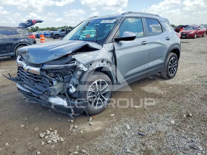2024 Chevrolet TRAILBLAZE photo
