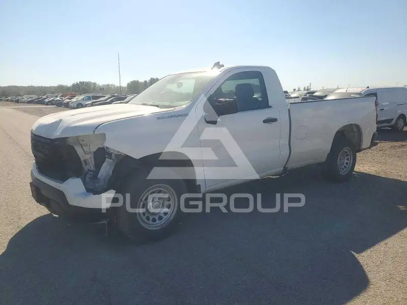 2024 Chevrolet Silverado photo