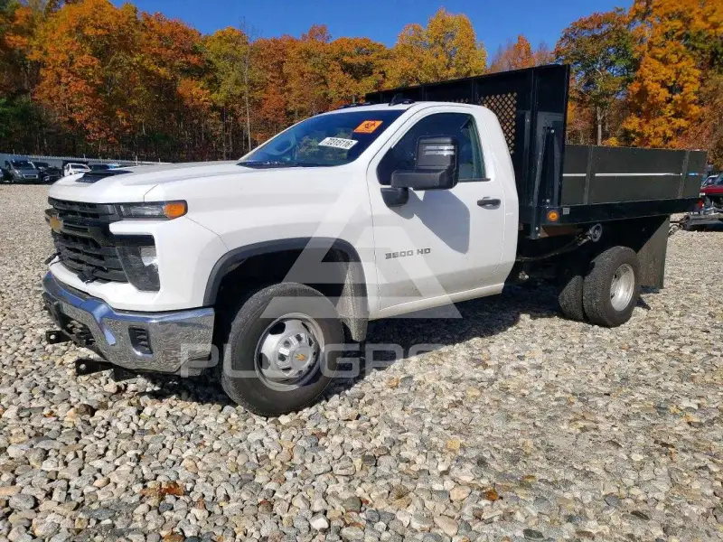 2024 Chevrolet Silverado фото
