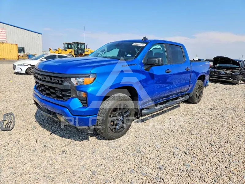 2024 Chevrolet Silverado photo