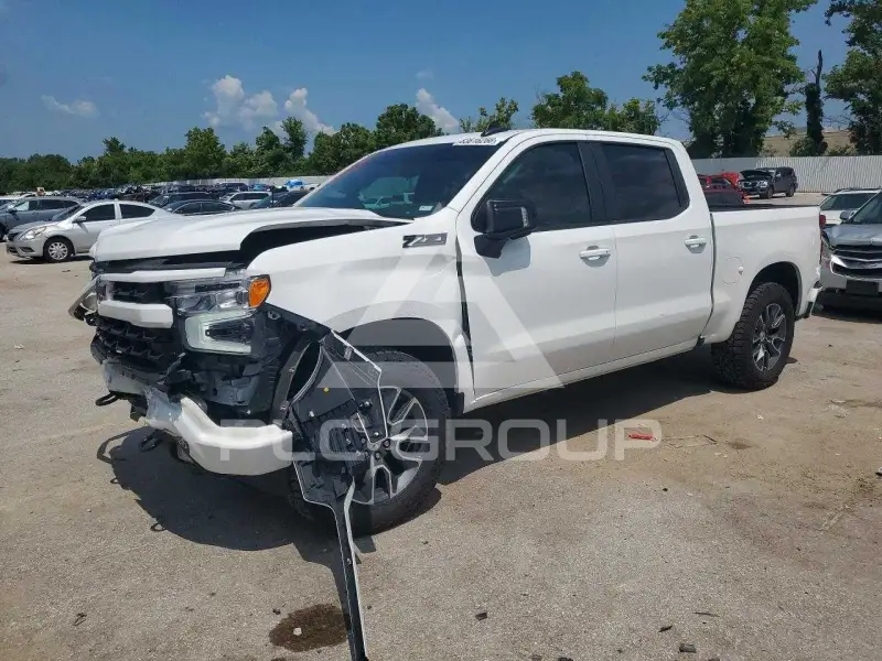 2024 Chevrolet Silverado photo