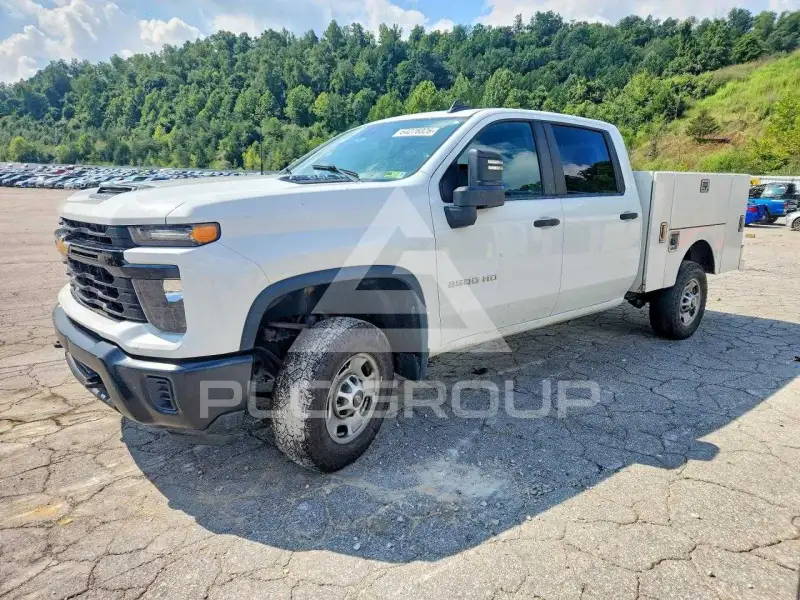 2024 Chevrolet Silverado photo