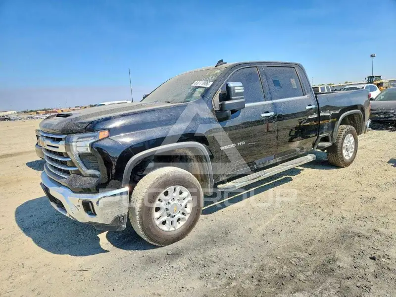 2024 Chevrolet Silverado фото