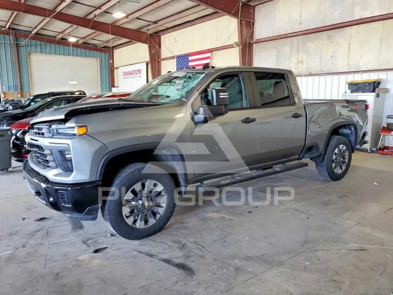 2024 Chevrolet Silverado фото