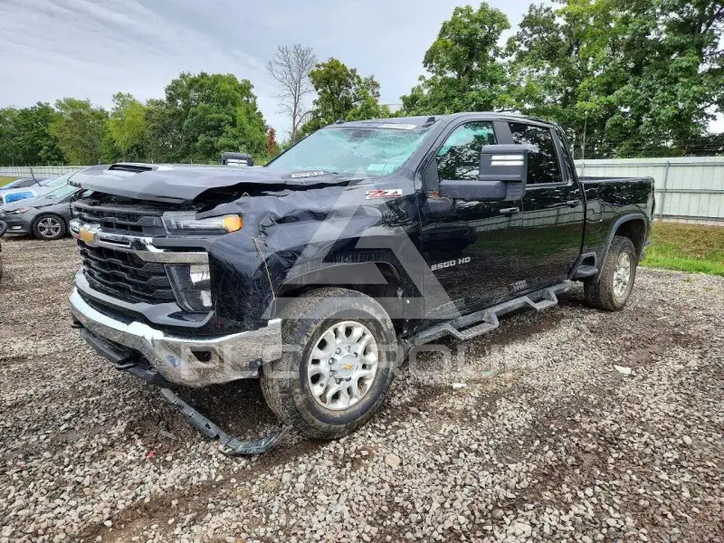 2024 Chevrolet Silverado фото