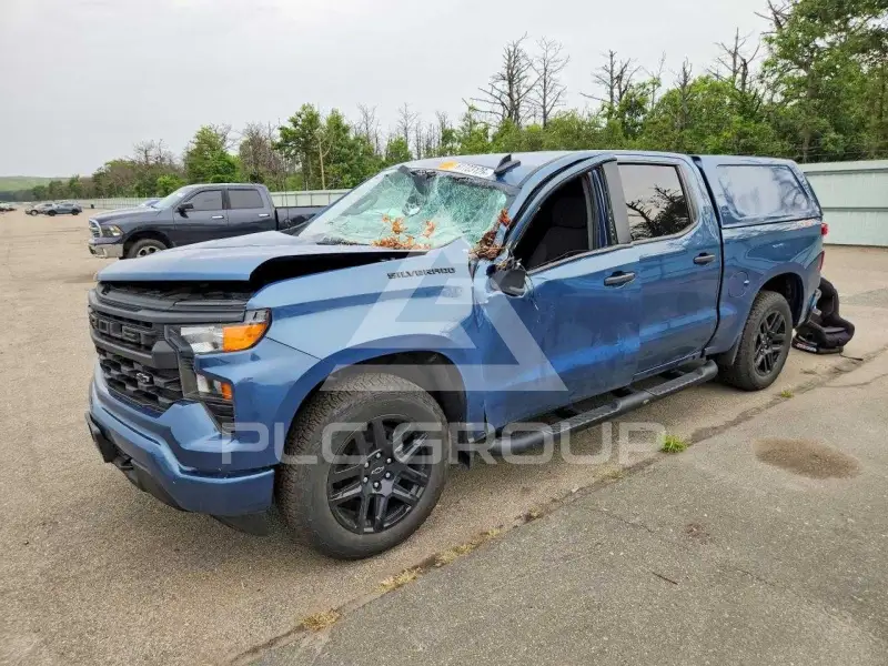 2024 Chevrolet Silverado photo