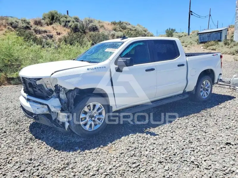 2024 Chevrolet Silverado photo