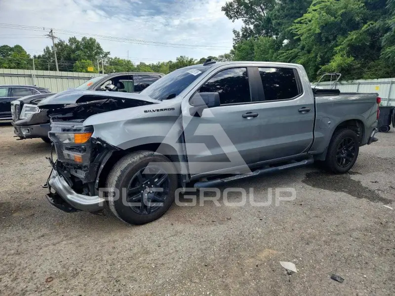 2024 Chevrolet Silverado photo