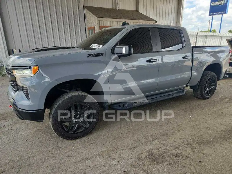 2024 Chevrolet Silverado photo