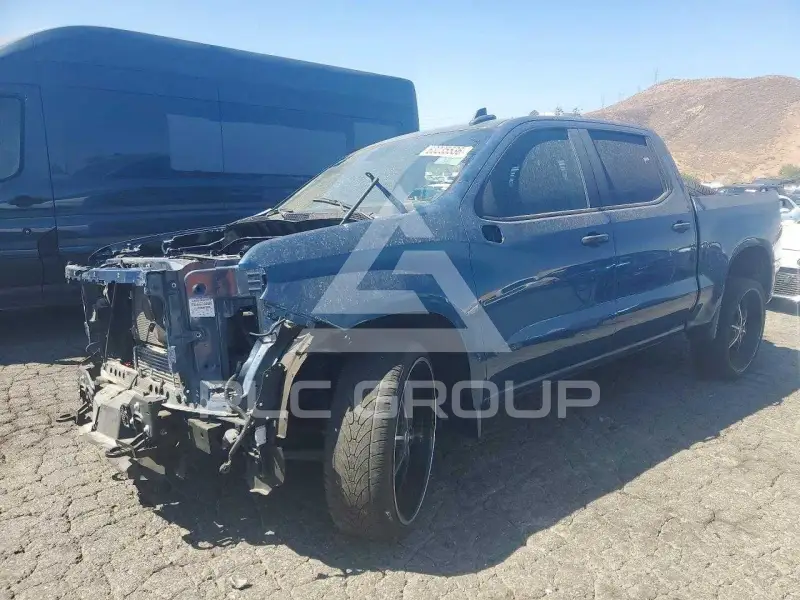 2024 Chevrolet Silverado photo
