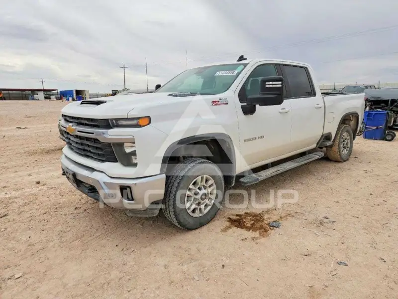 2024 Chevrolet Silverado фото
