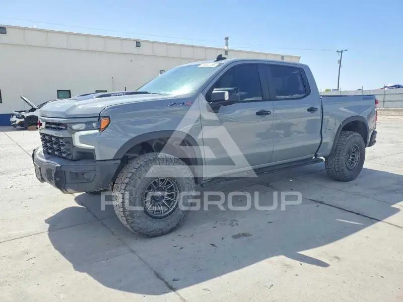 2024 Chevrolet Silverado photo