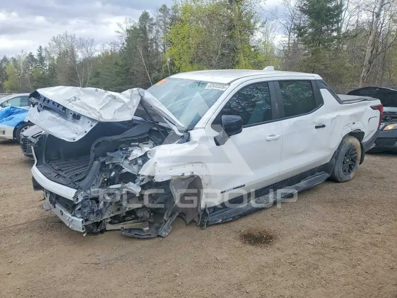 2024 Chevrolet Silverado photo