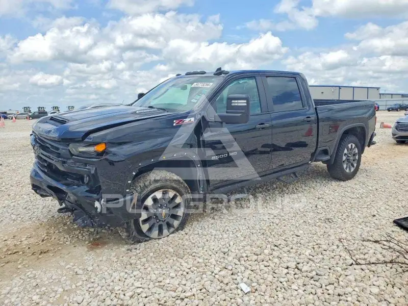 2024 Chevrolet Silverado фото