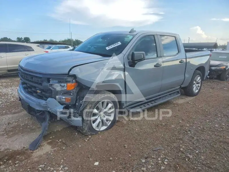 2024 Chevrolet Silverado photo