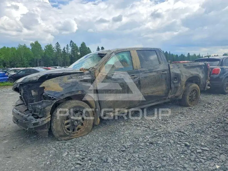 2024 Chevrolet Silverado photo