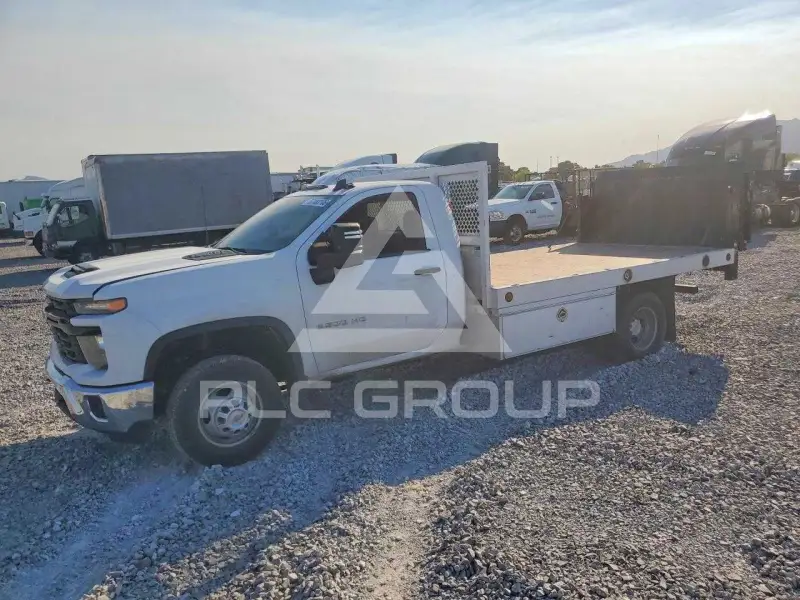 2024 Chevrolet Silverado фото