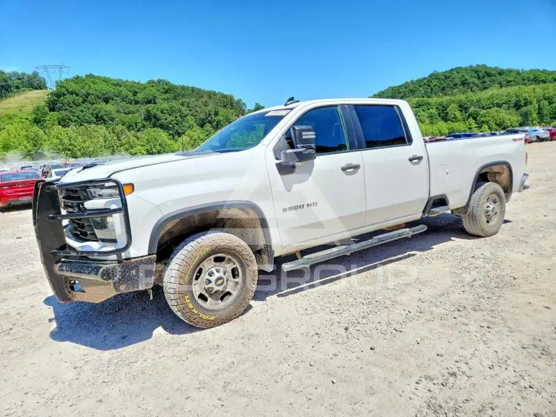 2024 Chevrolet Silverado photo