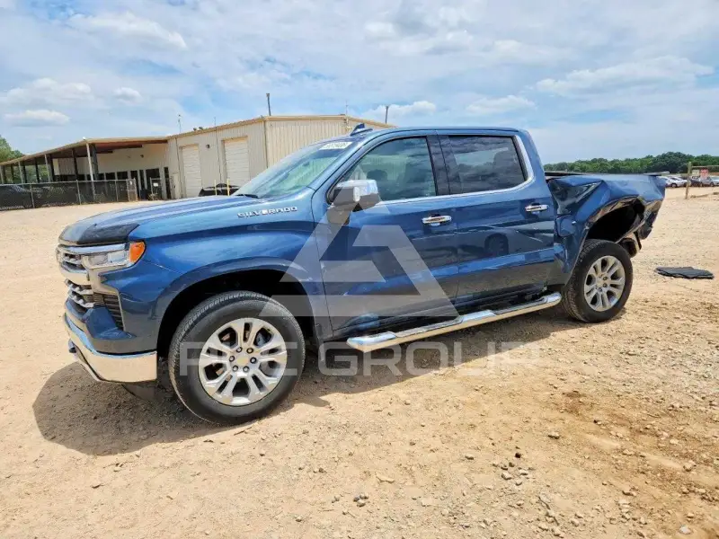 2024 Chevrolet Silverado photo