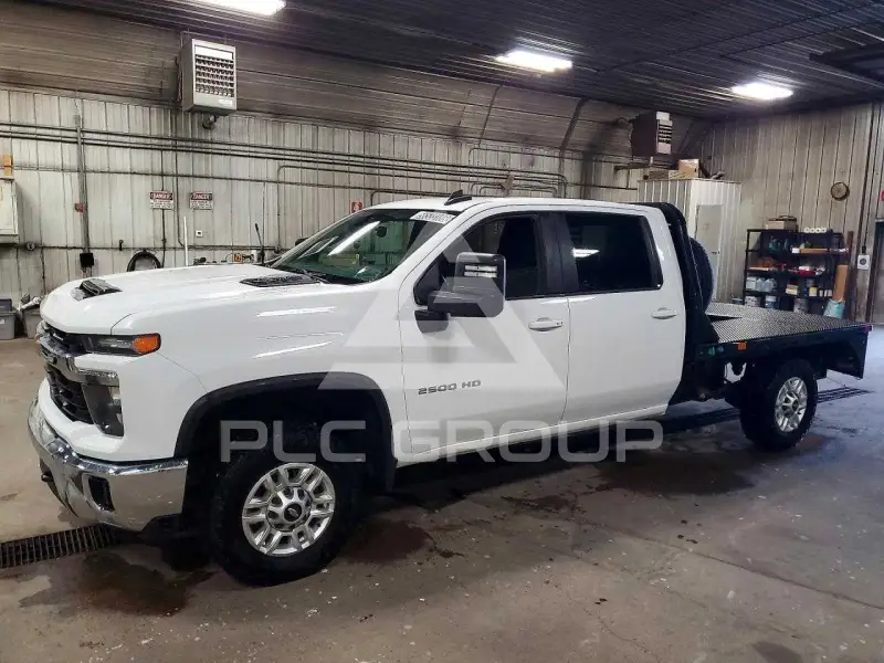 2024 Chevrolet Silverado фото