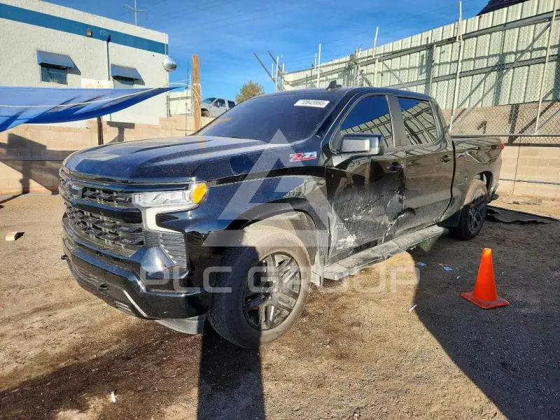 2024 Chevrolet Silverado photo