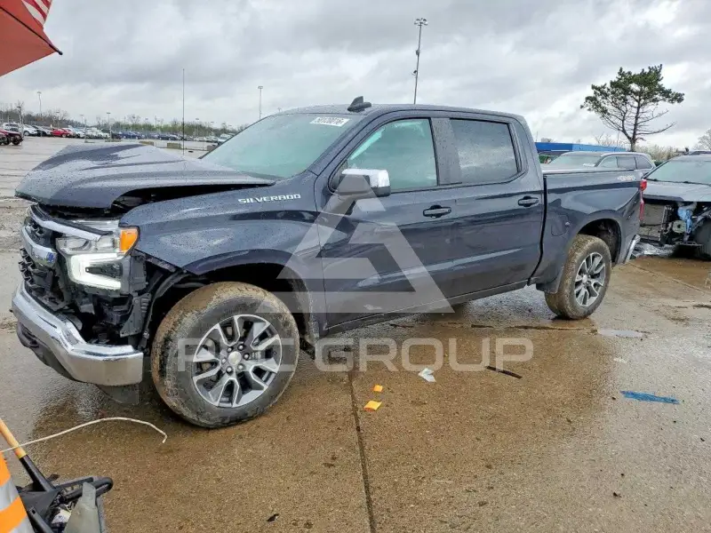 2024 Chevrolet Silverado photo