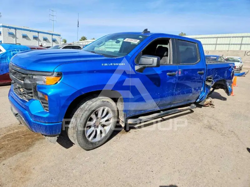 2024 Chevrolet Silverado photo