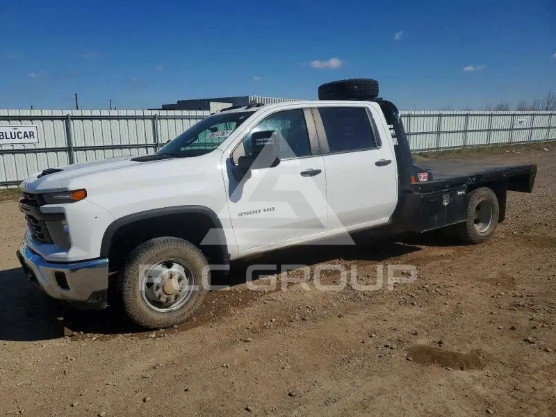 2024 Chevrolet Silverado фото