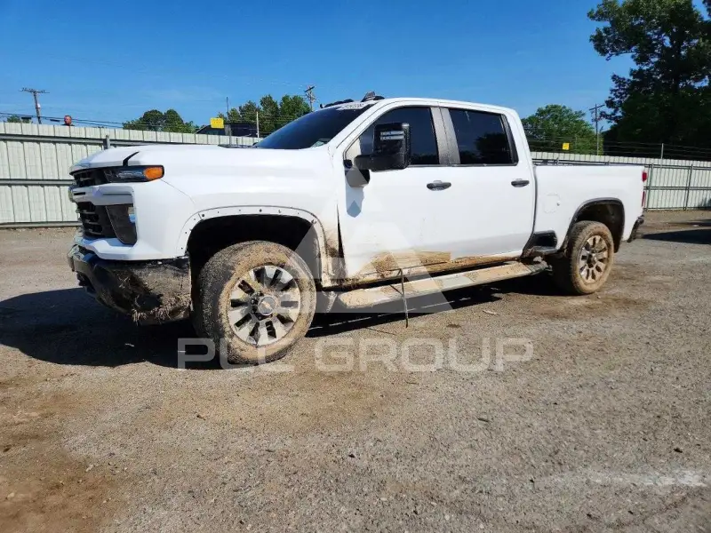 2024 Chevrolet Silverado фото