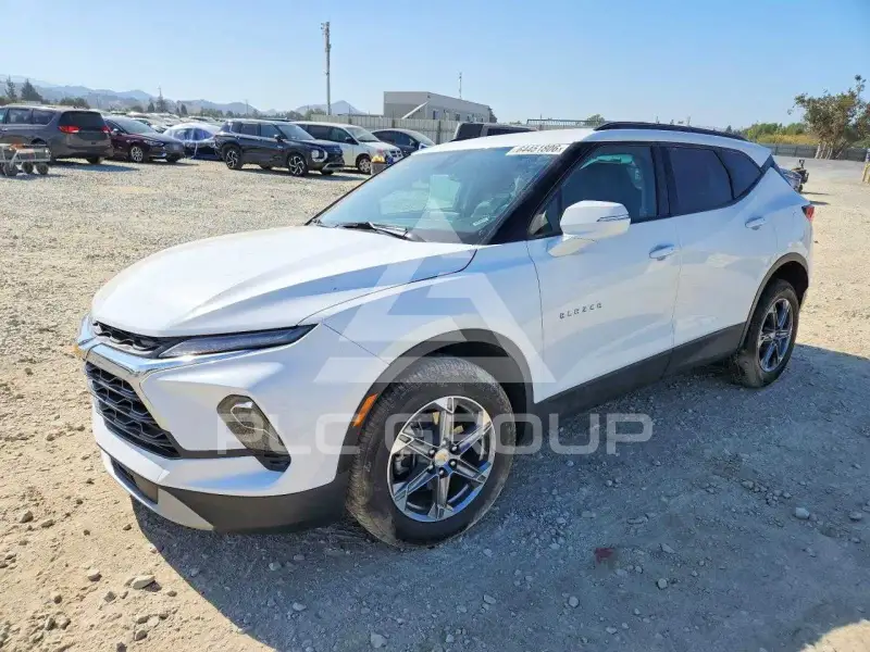 2024 Chevrolet Blazer photo
