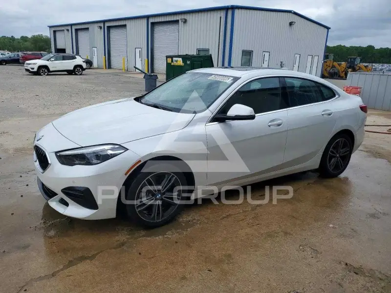2024 BMW 228 фото
