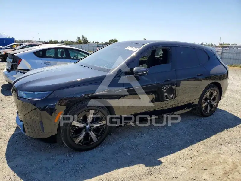 2024 BMW iX фото