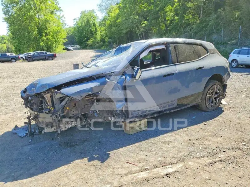 2024 BMW iX фото
