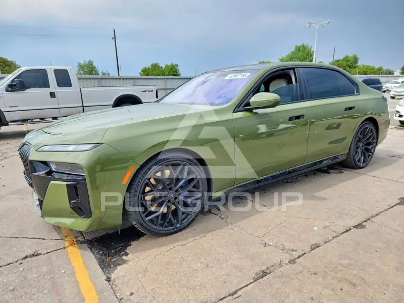 2024 BMW 760 фото
