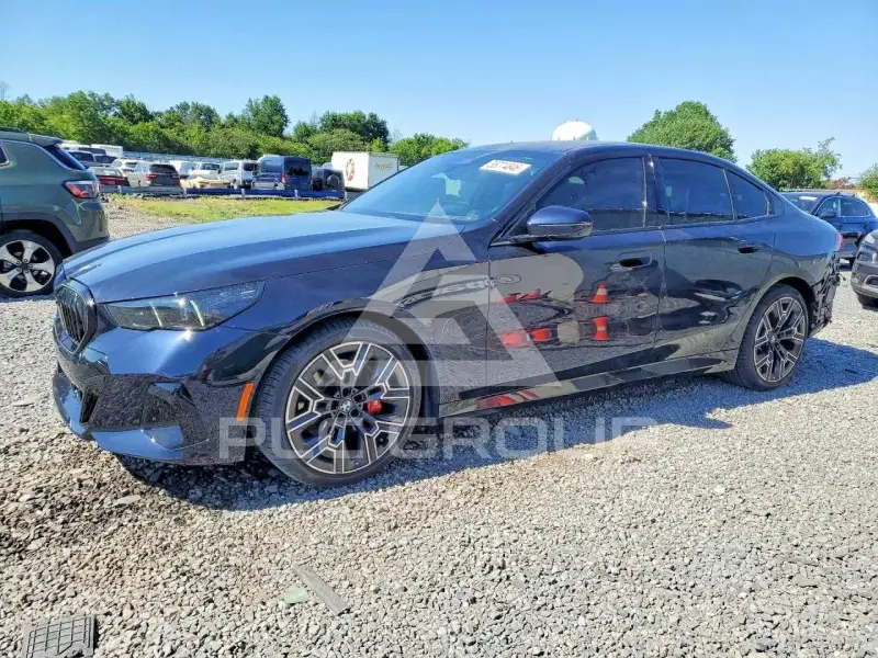 2024 BMW 530 фото