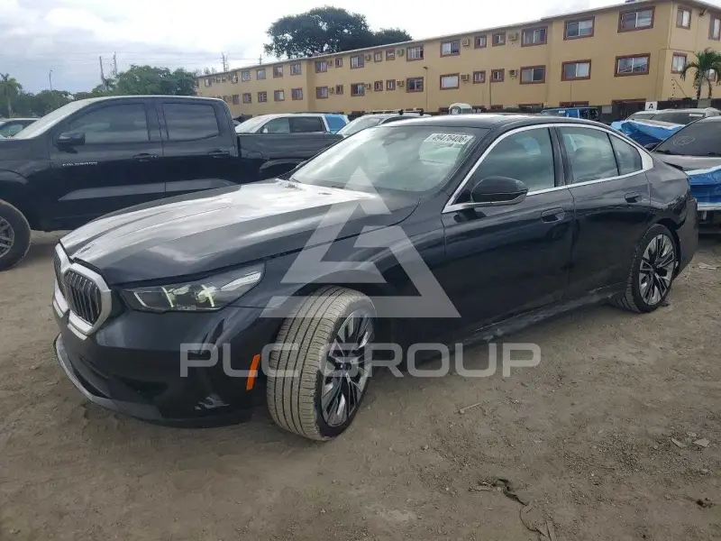 2024 BMW 530 фото