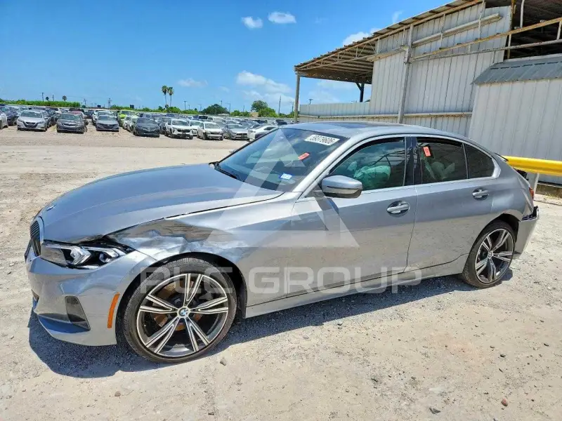 2024 BMW 330 фото