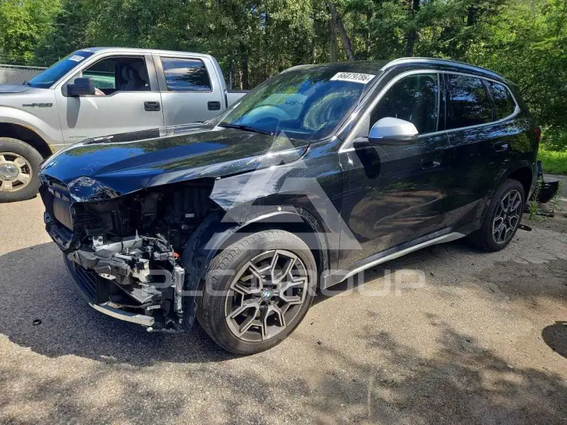 2024 BMW X1 фото