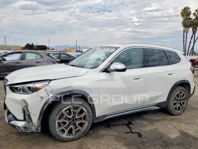 2024 BMW X1 фото