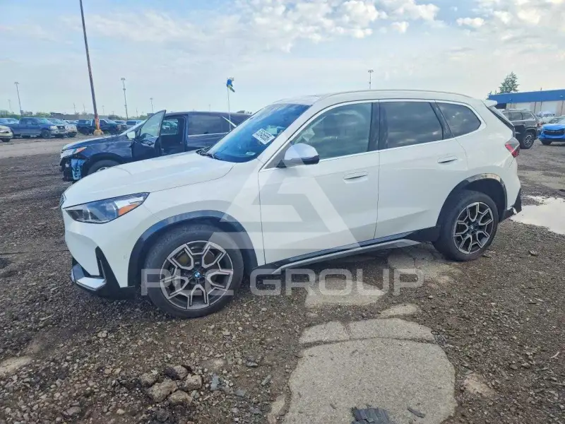 2024 BMW X1 photo