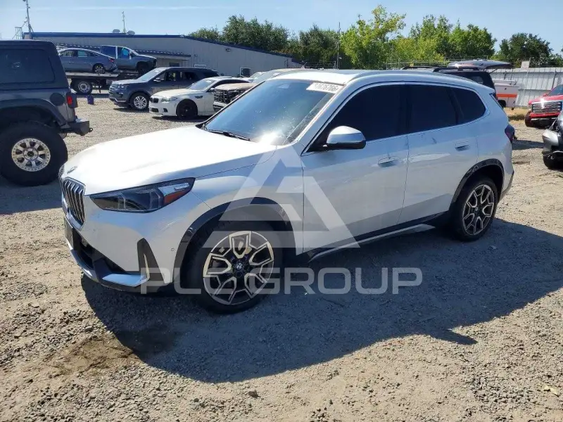 2024 BMW X1 фото