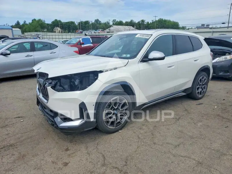 2024 BMW X1 photo