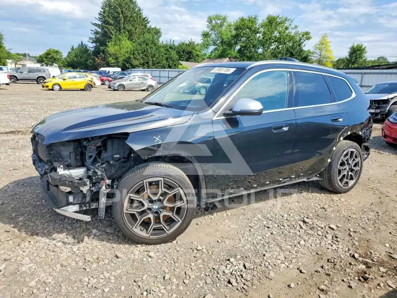 2024 BMW X1 фото