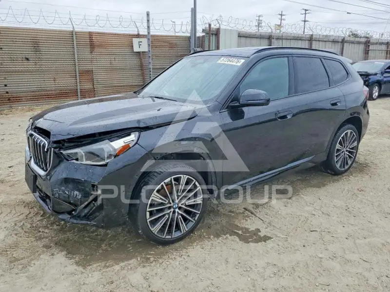 2024 BMW X1 фото
