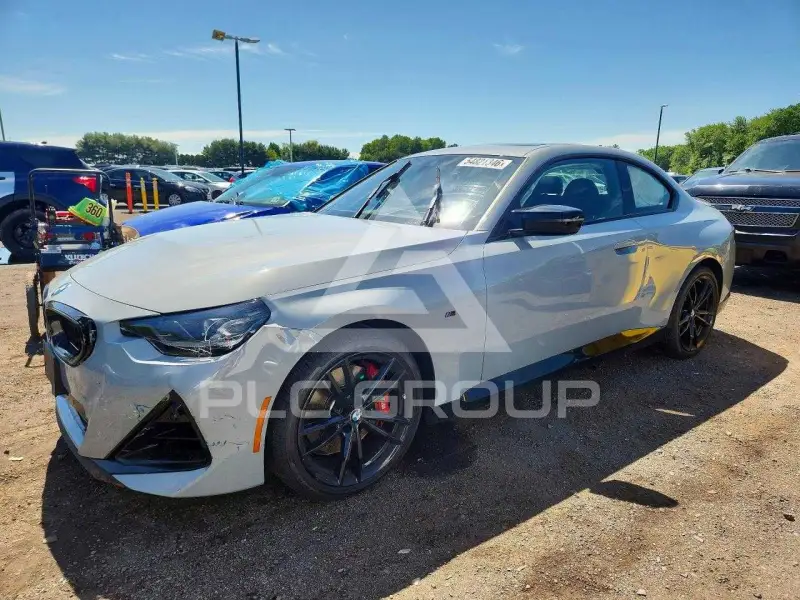 2024 BMW M2 photo