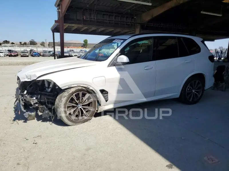 2024 BMW X5 фото