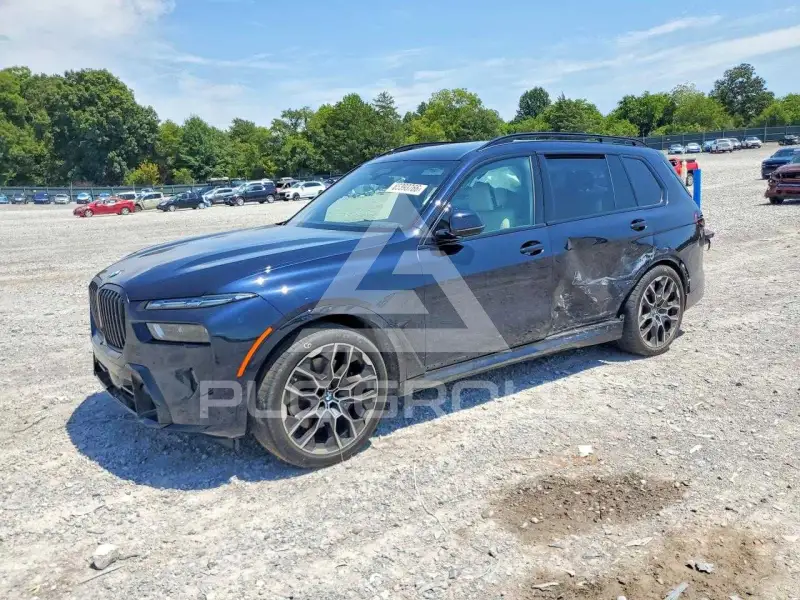 2024 BMW X7 фото