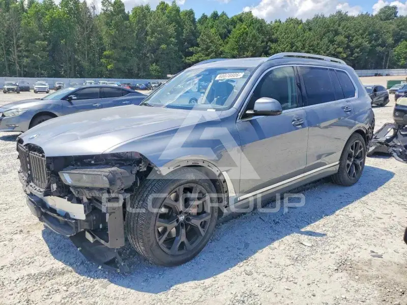 2024 BMW X7 фото