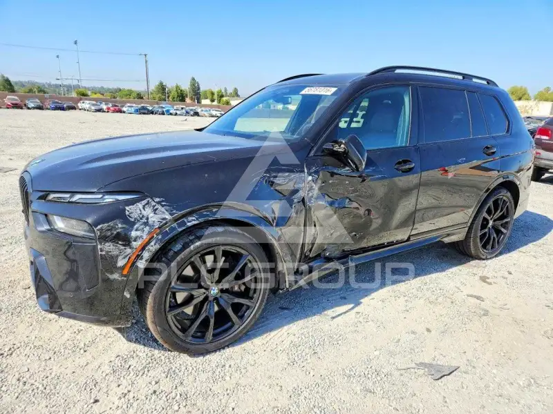 2024 BMW X7 фото