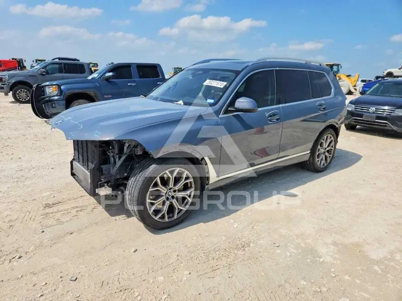 2024 BMW X7 фото